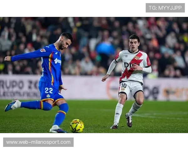 巴列卡诺扳平后士气大振，十人防守顽强抵抗